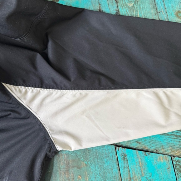 Nike Sportswear Cropped Track Jacket Size XL Activewear Sporty - Picture 11 of 15